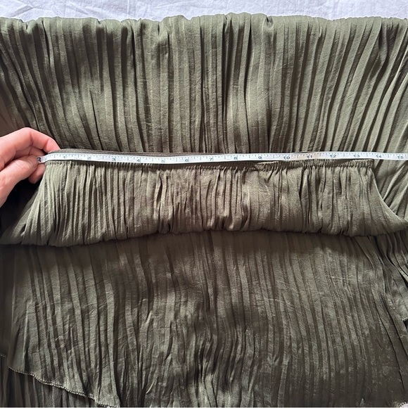 [SOLD] Revolve Vince Crushed Drape Pleated Satin Skirt in Mineral Pine Small - Picture 14 of 16